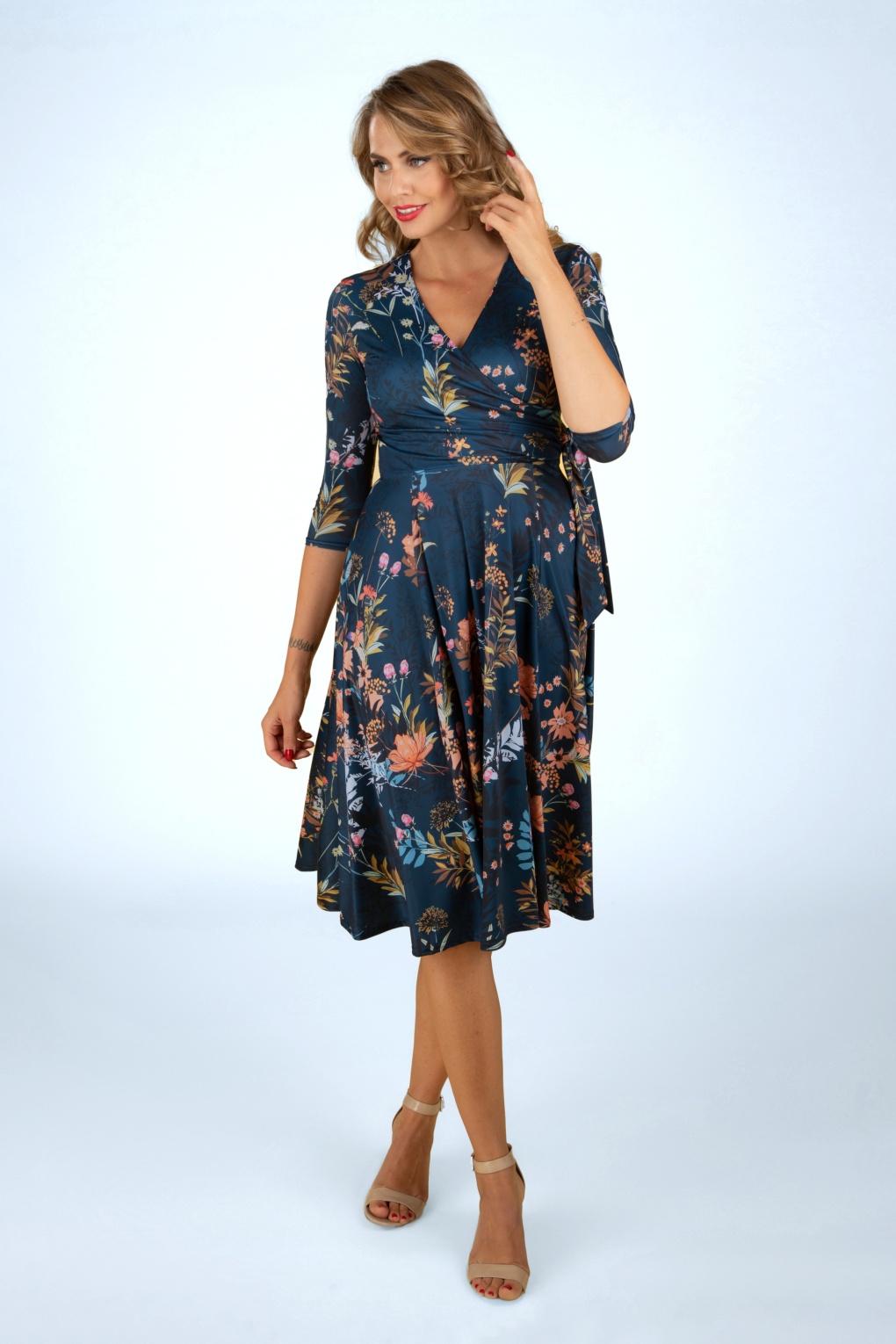 264344-Vintage-Chic-51418-Dress-Swing-Navy-Floral-240626-040MW-full