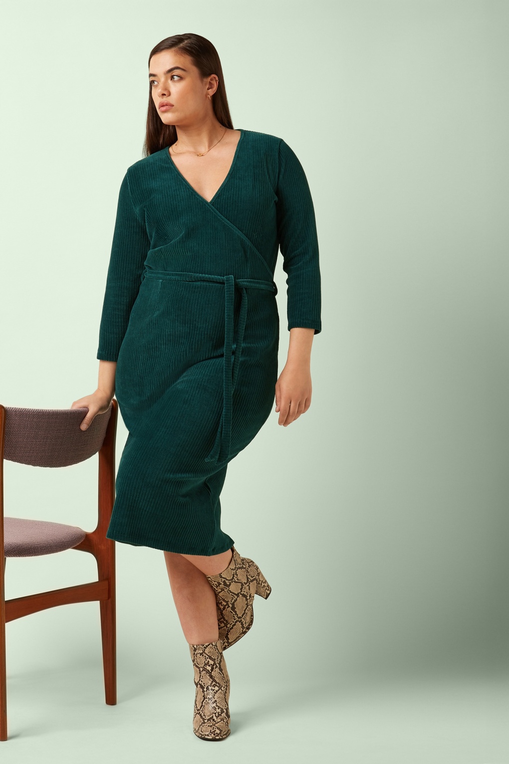 281413-King-Louie-53457-Dress-Anja-Rina-Rib-Dragonfly-Green-250625-002MW-full