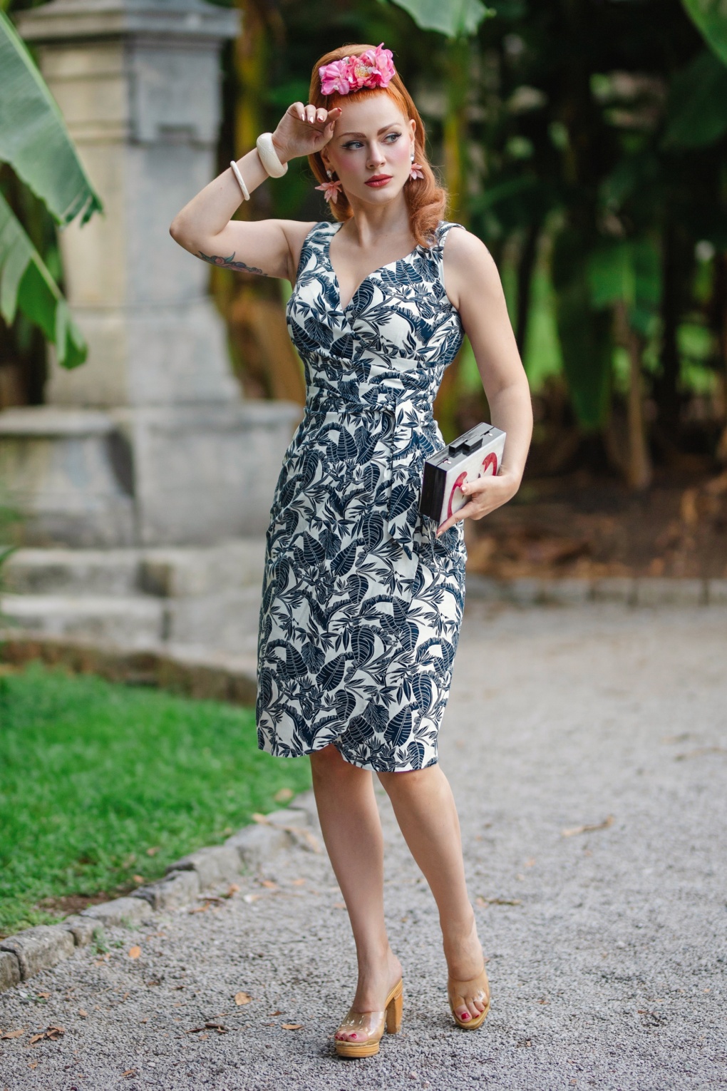 289147-Glamour-Bunny-55908-Dress-Pencil-Black-White-Natalia-251015-001MW-full